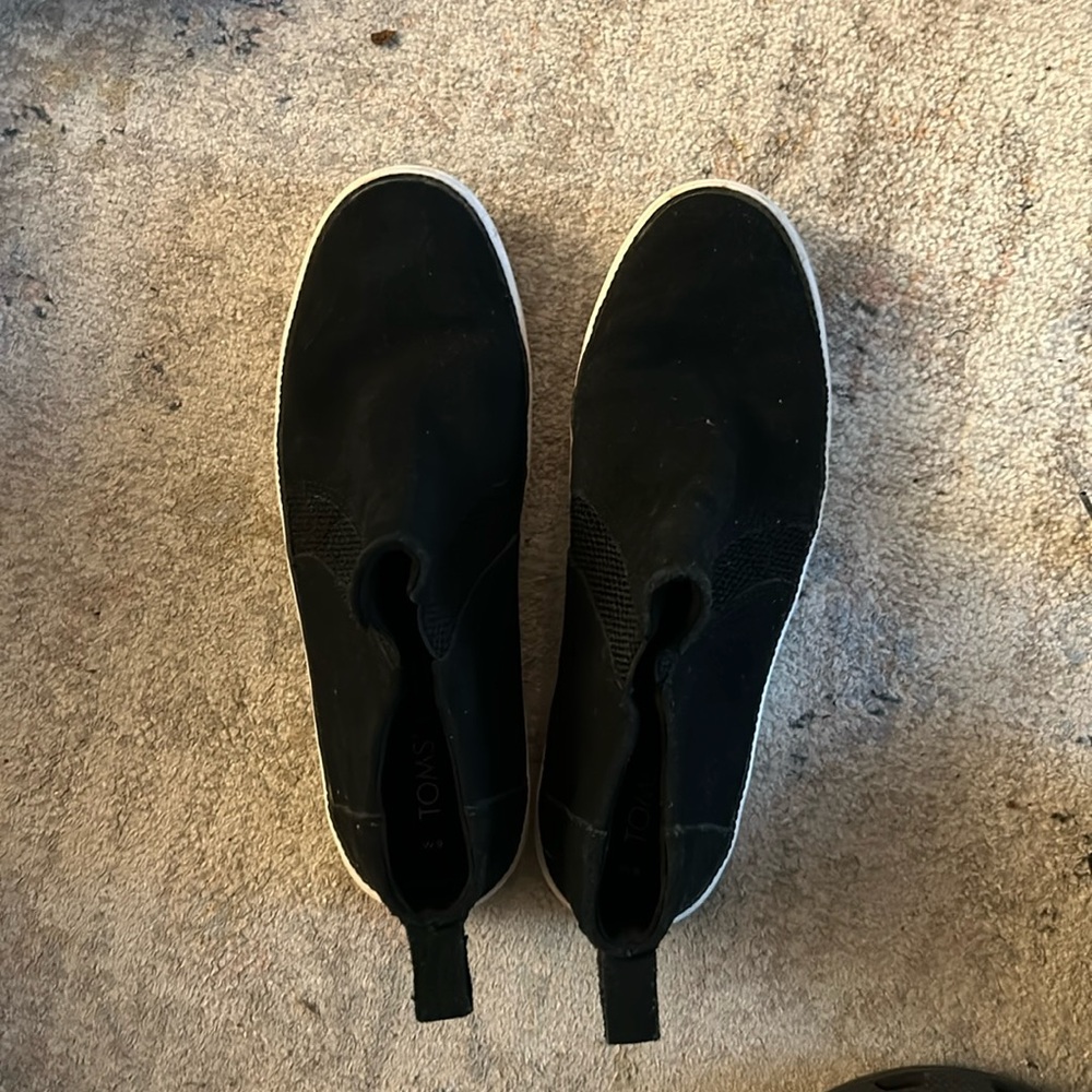 Toms black high top sneakers